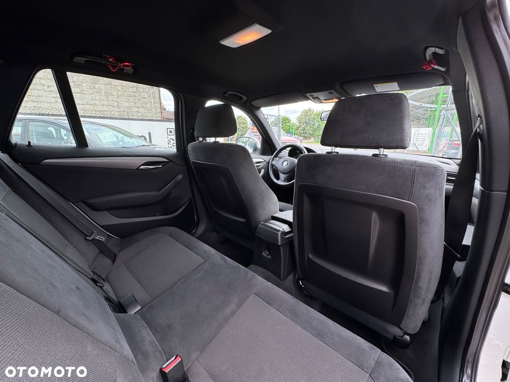 BMW X1 sDrive20i Sport Line - 29