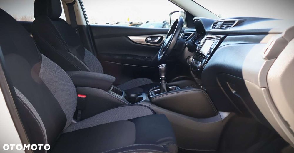 Nissan Qashqai - 15