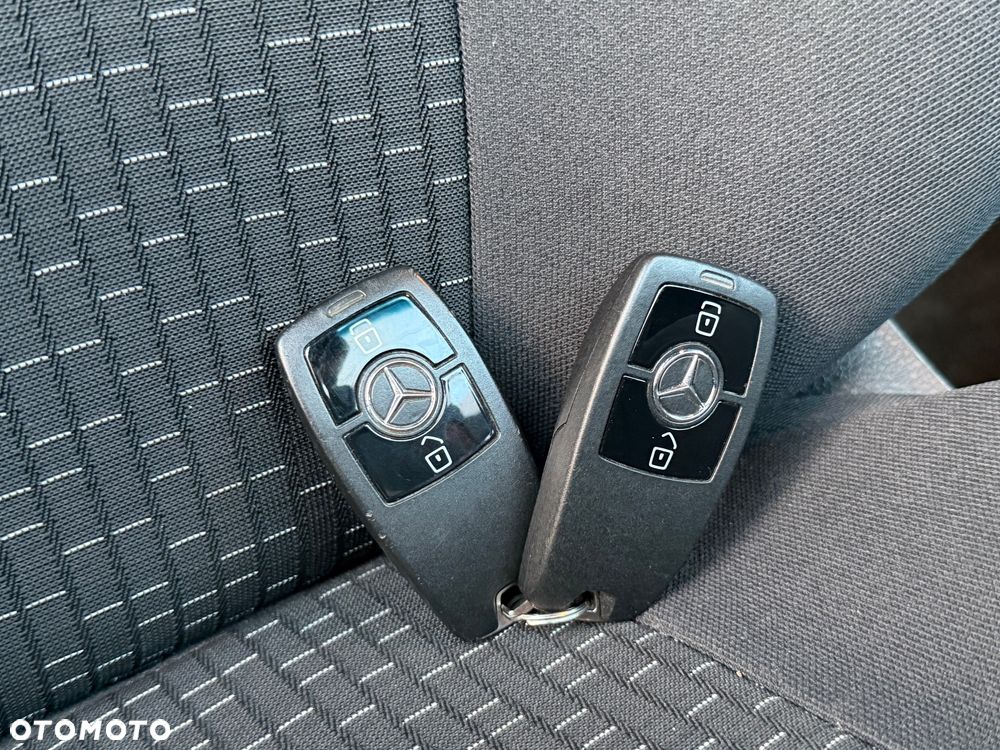 Mercedes-Benz Sprinter Tourer Standard HA CREW - 28