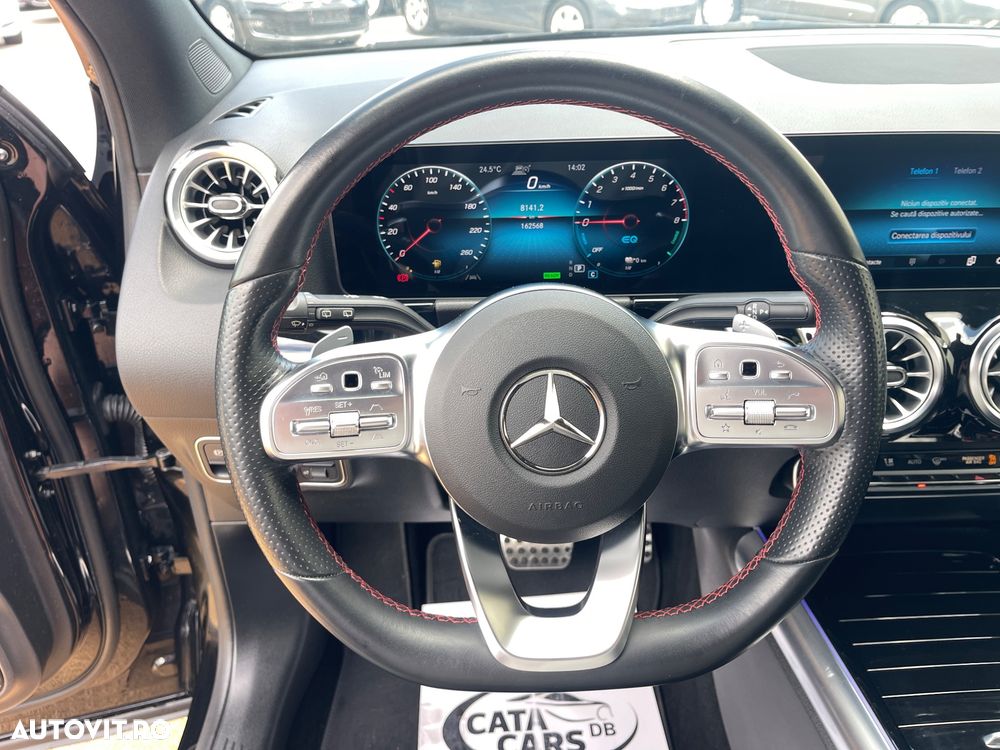 Mercedes-Benz GLA - 38