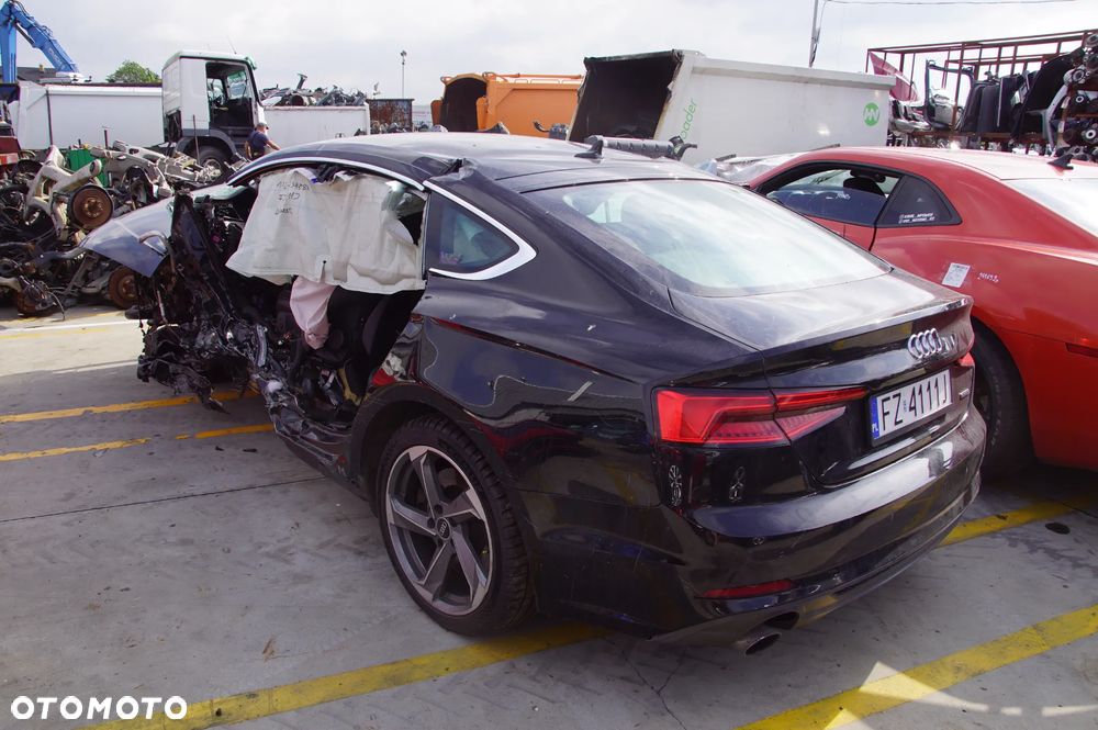 Auto na części - Audi A5 8T Sportback Quattro Lift 2.0 TFSI 252 KM CYRB SJM LY9B 2017R Silnik Skrzynia Klapa Zderzak Drzwi Szyba Lampa Deska Kokpit Sterownik Moduł Kierownica Panel - 6