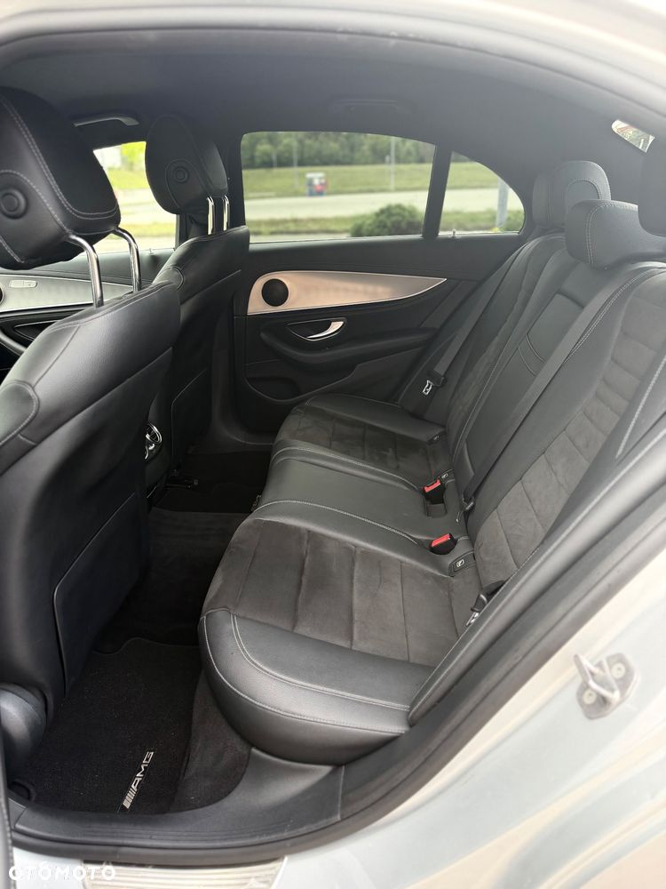 Mercedes-Benz Klasa E 220 d 4-Matic 9G-TRONIC - 18