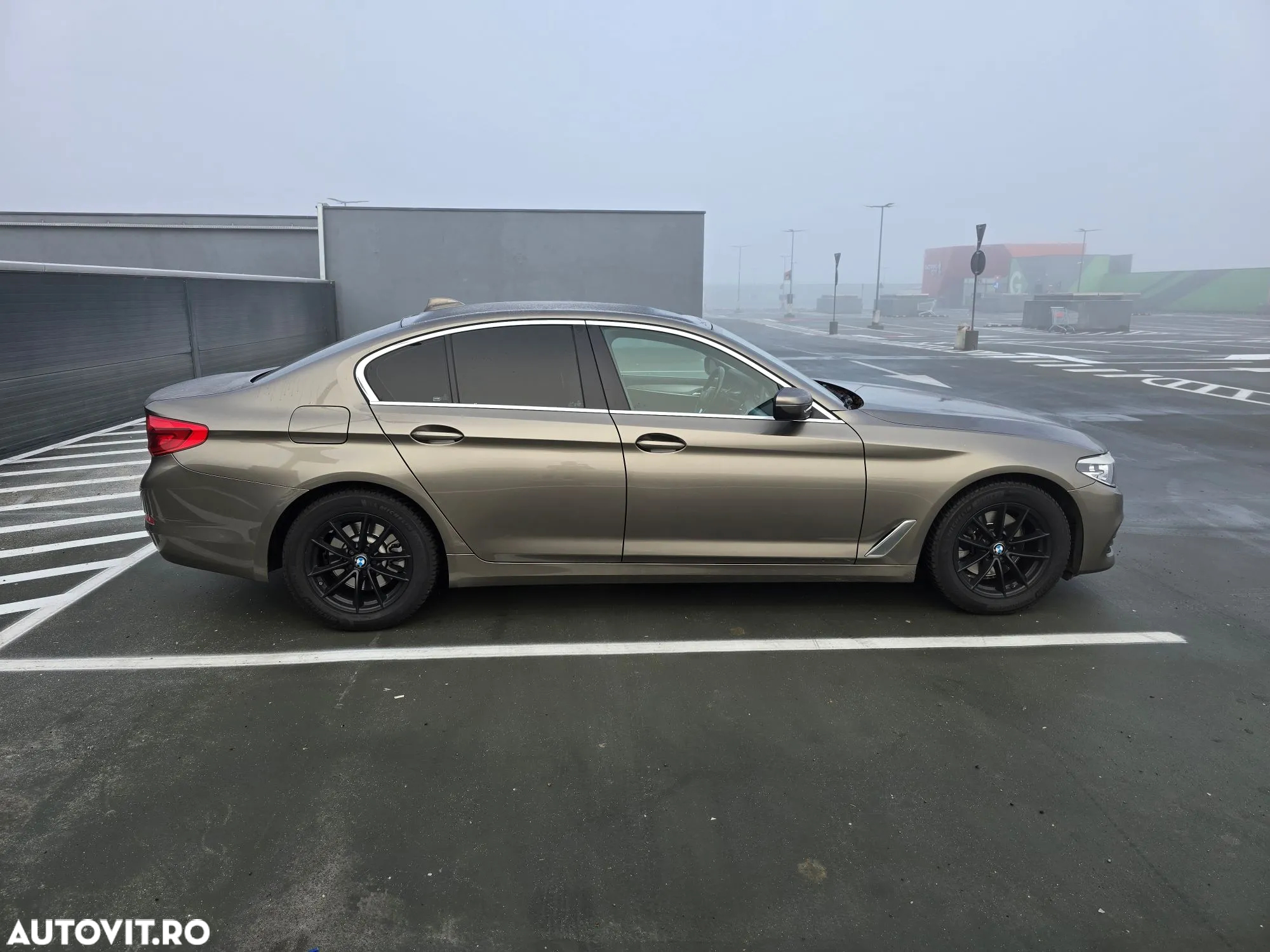 BMW Seria 5 520d AT - 3