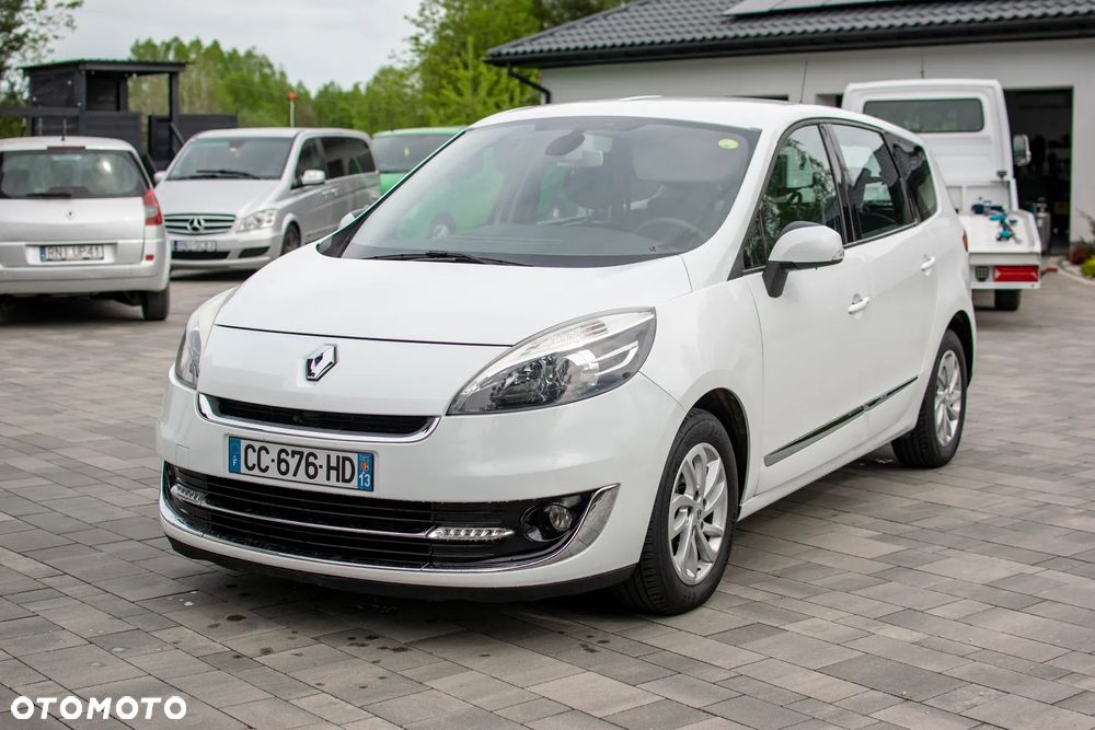 Renault Grand Scenic - 28
