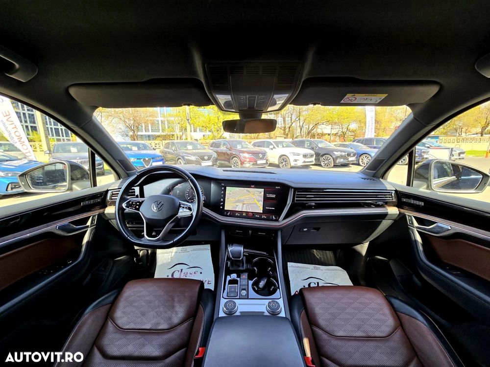 Volkswagen Touareg - 22