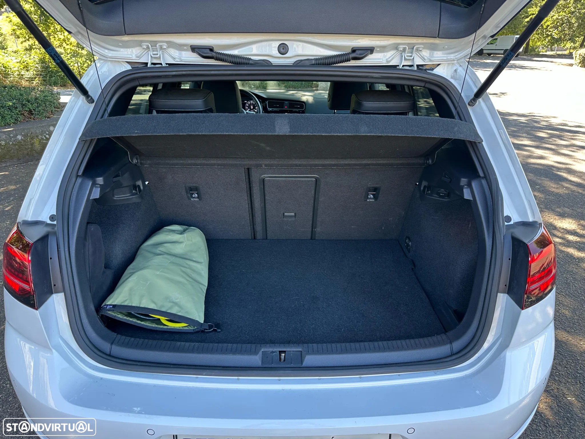 VW Golf 1.4 GTE Plug-in - 37
