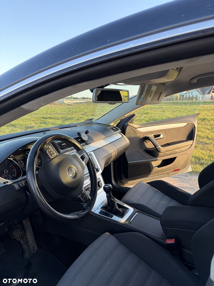 Volkswagen Passat CC - 6