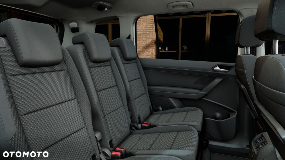 Volkswagen Touran - 11