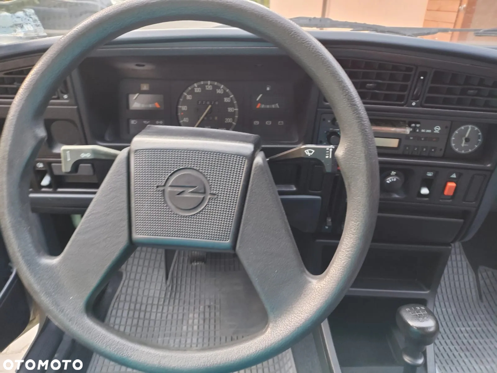 Opel Ascona C 1.6 L - 7