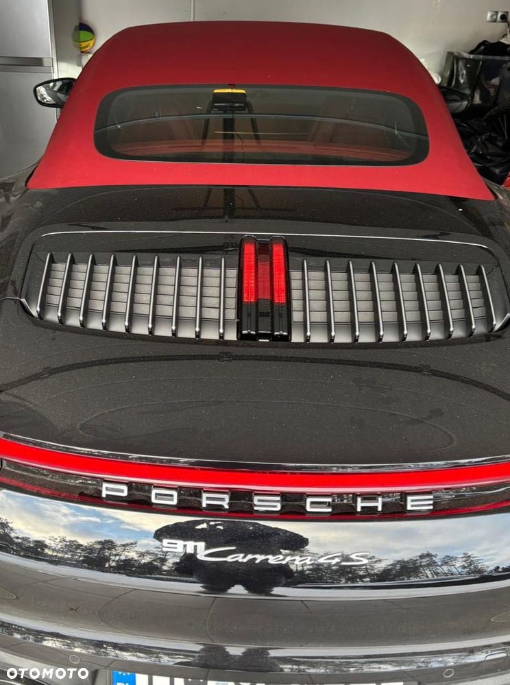 Porsche 911 Carrera 4S - 5