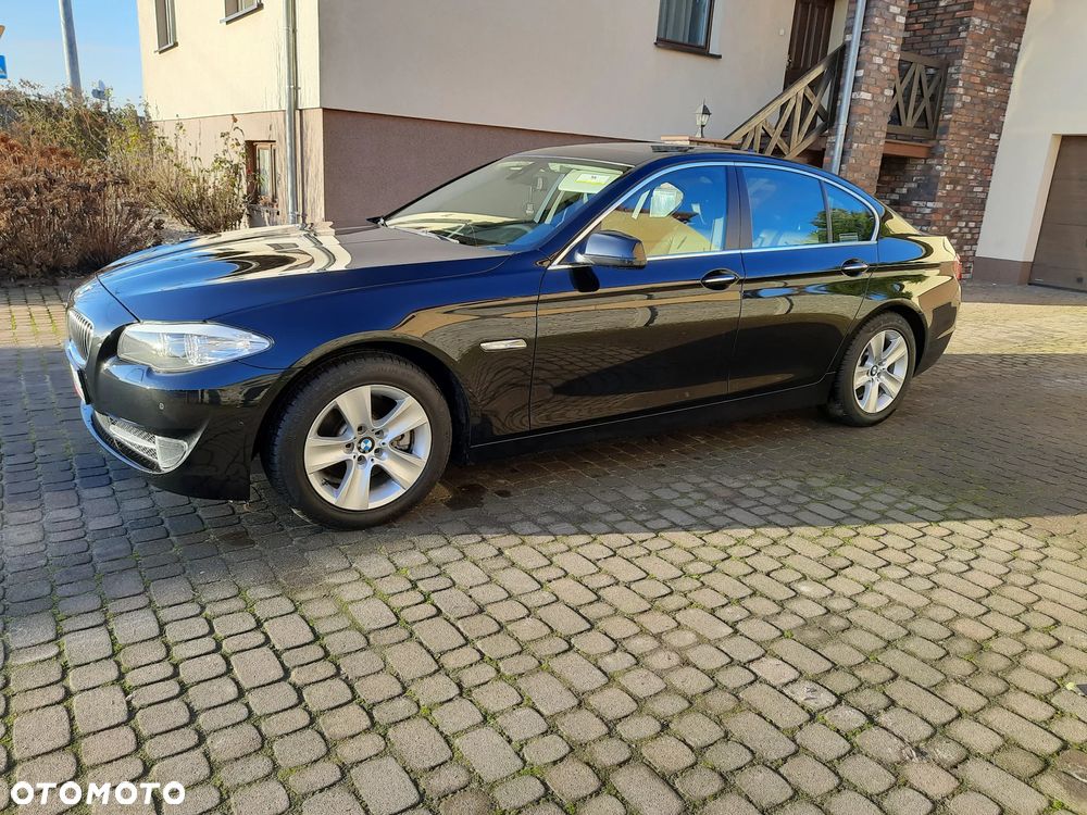 BMW Seria 5 528i - 15