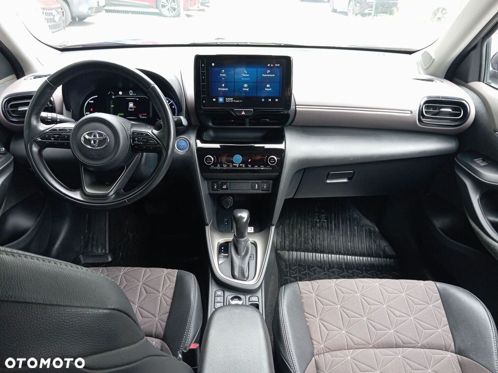 Toyota Yaris Cross - 3
