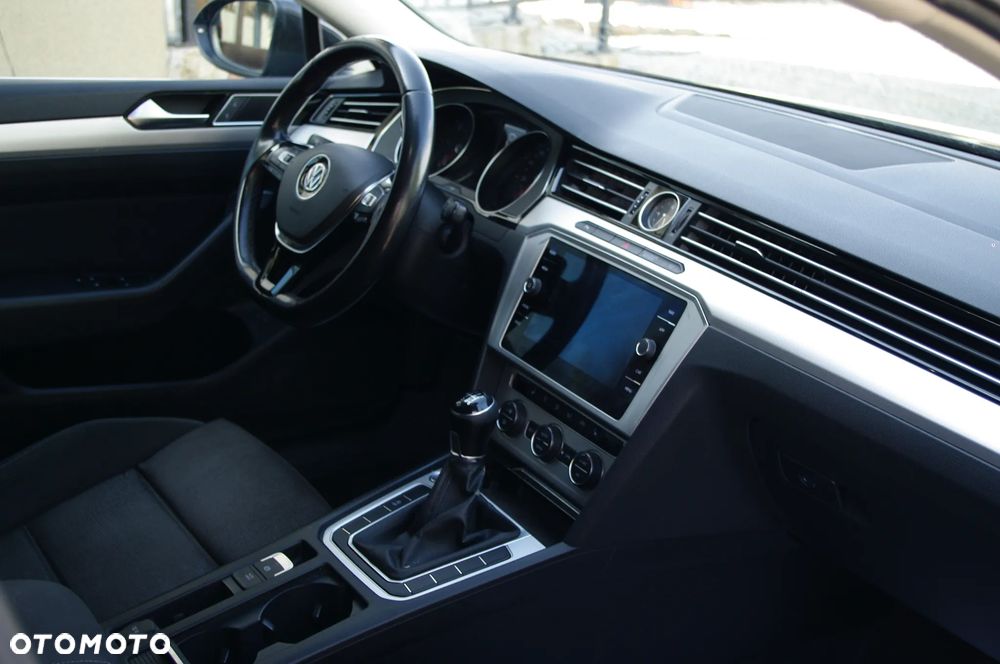 Volkswagen Passat 2.0 TDI (BlueMotion Technology) Comfortline - 7