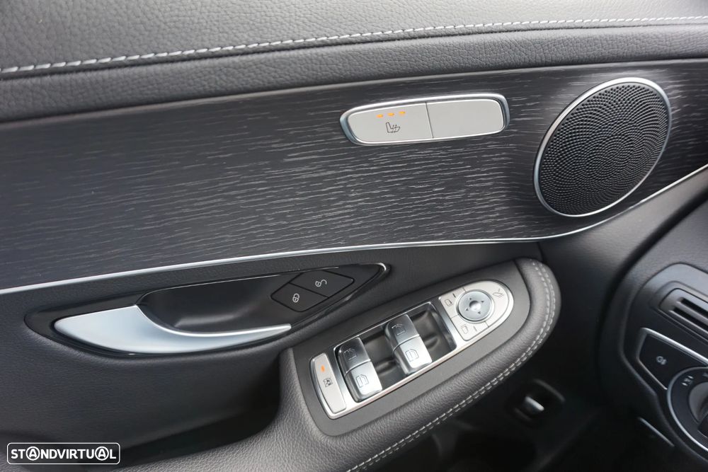 Mercedes-Benz GLC 300 de 4Matic 9G-TRONIC Exclusive - 29