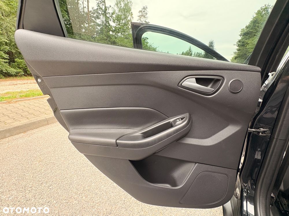 Ford Focus 1.0 EcoBoost Titanium - 16