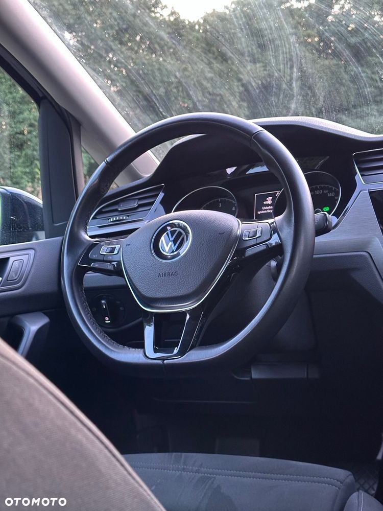 Volkswagen Touran 2.0 TDI BMT Highline DSG - 17