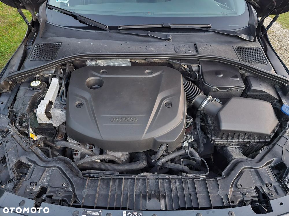 Volvo V60 D3 Drive-E Momentum - 25