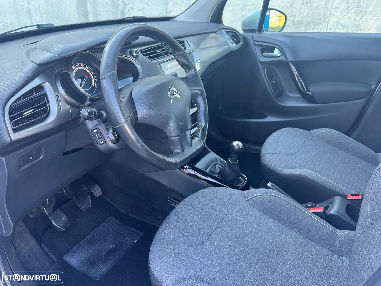 Citroën C3 1.2 PureTech Collection - 6