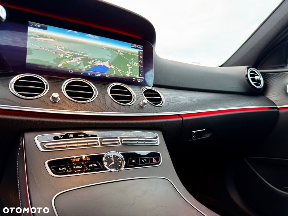 Mercedes-Benz Klasa E 300 d 9G-TRONIC AMG Line - 26