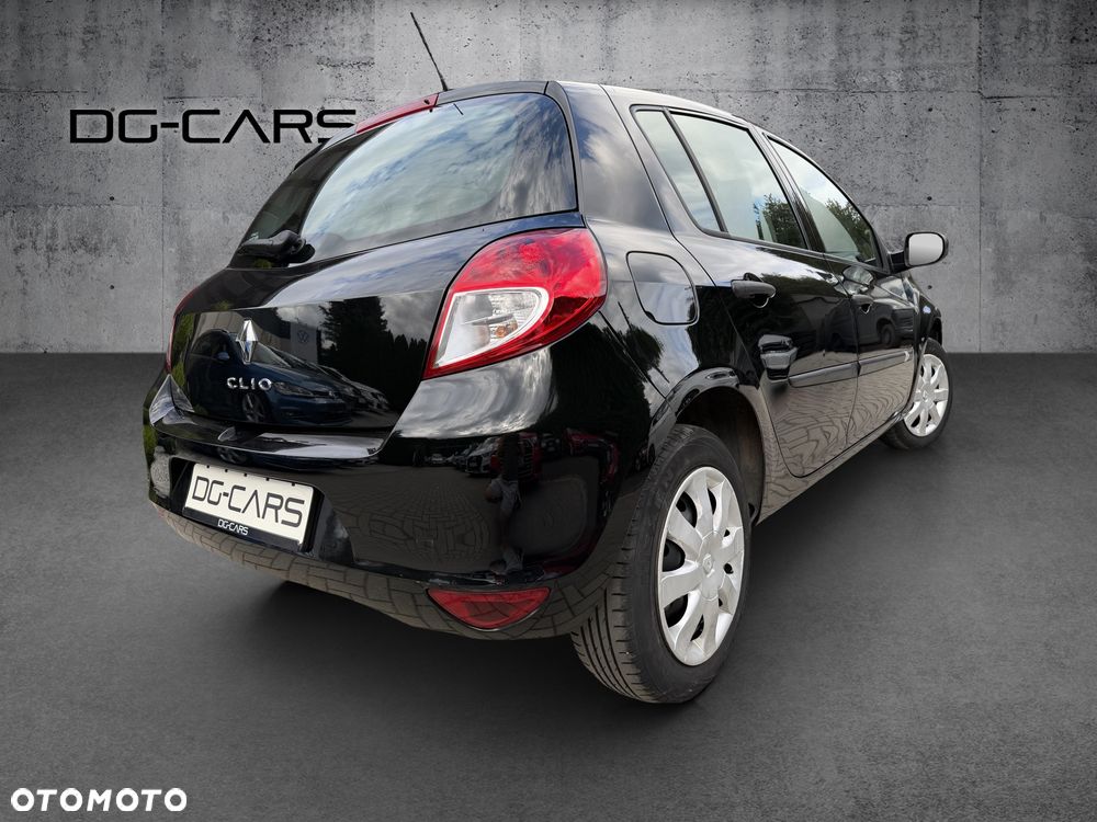 Renault Clio 1.2 16V 75 Expression - 5