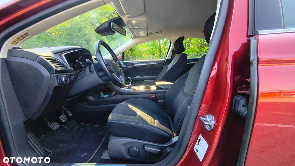 Ford Mondeo 2.0 EcoBlue Titanium - 20