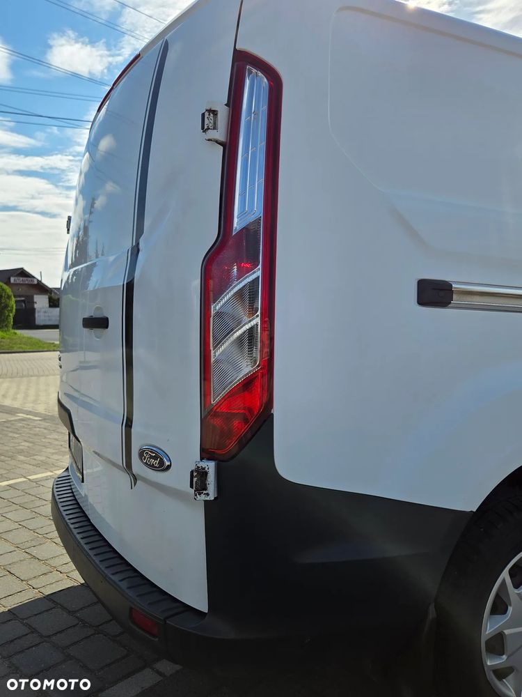 Ford Transit Custom - 16
