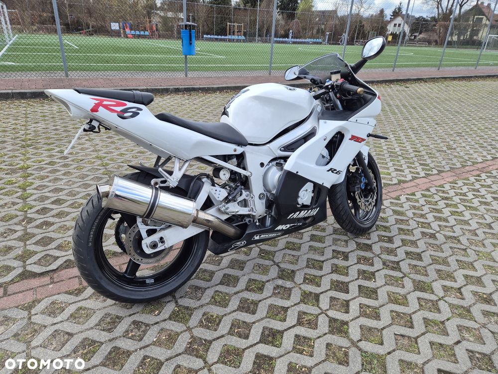Yamaha R6 - 5