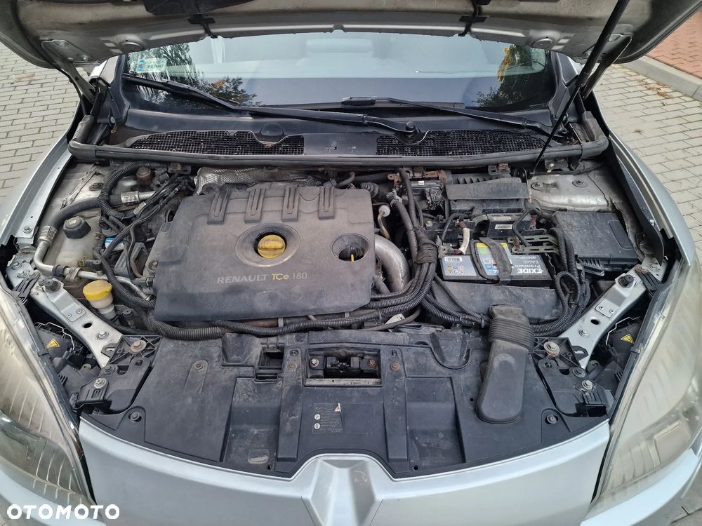 Renault Megane Grandtour TCe 180 GT - 27