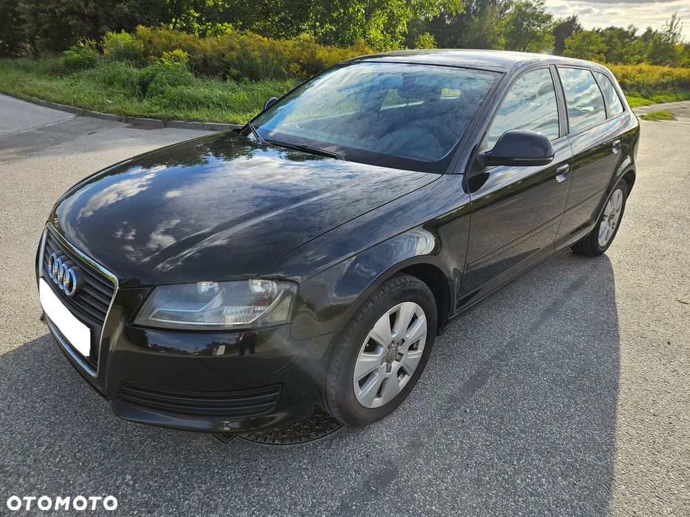 Audi A3 Sportback - 1
