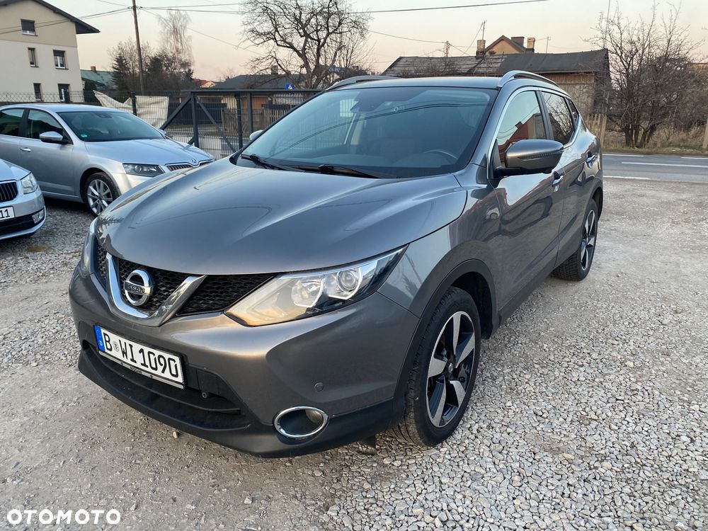 Nissan Qashqai 1.6 DIG-T N-Connecta - 1
