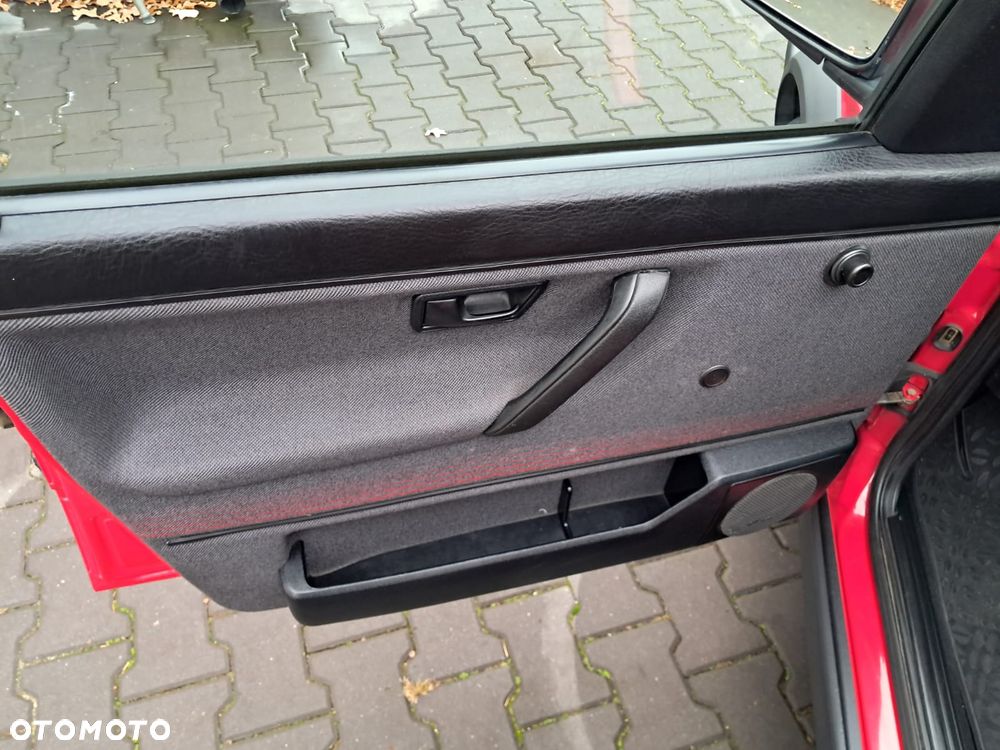 Volkswagen Golf 1.8 GTI - 17