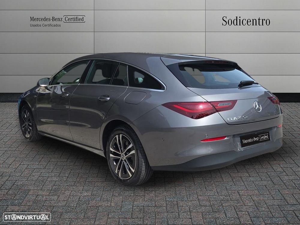Mercedes-Benz CLA 250 e Shooting Brake Style Plus - 4