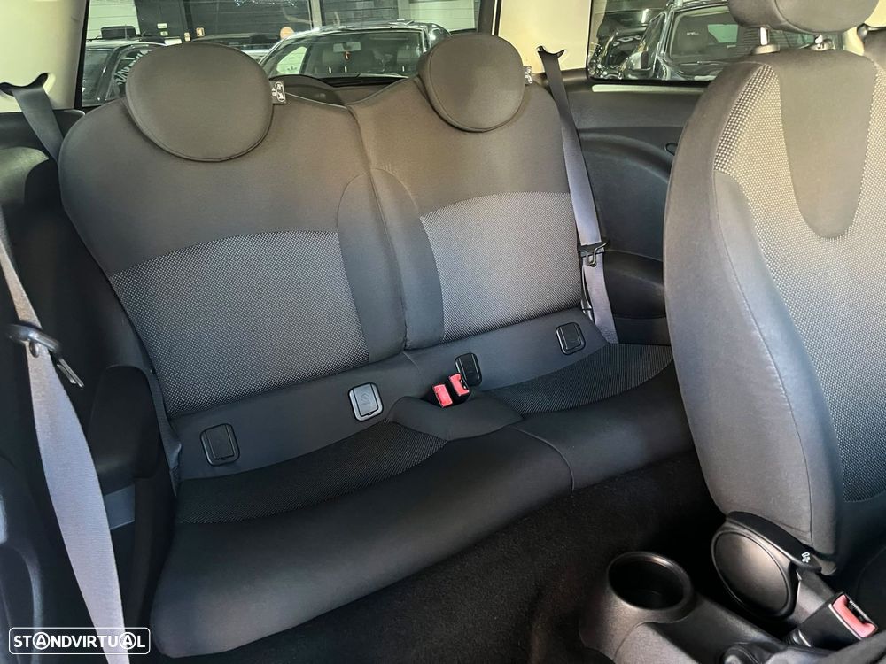 MINI 3 Portas One 1.6 - 12