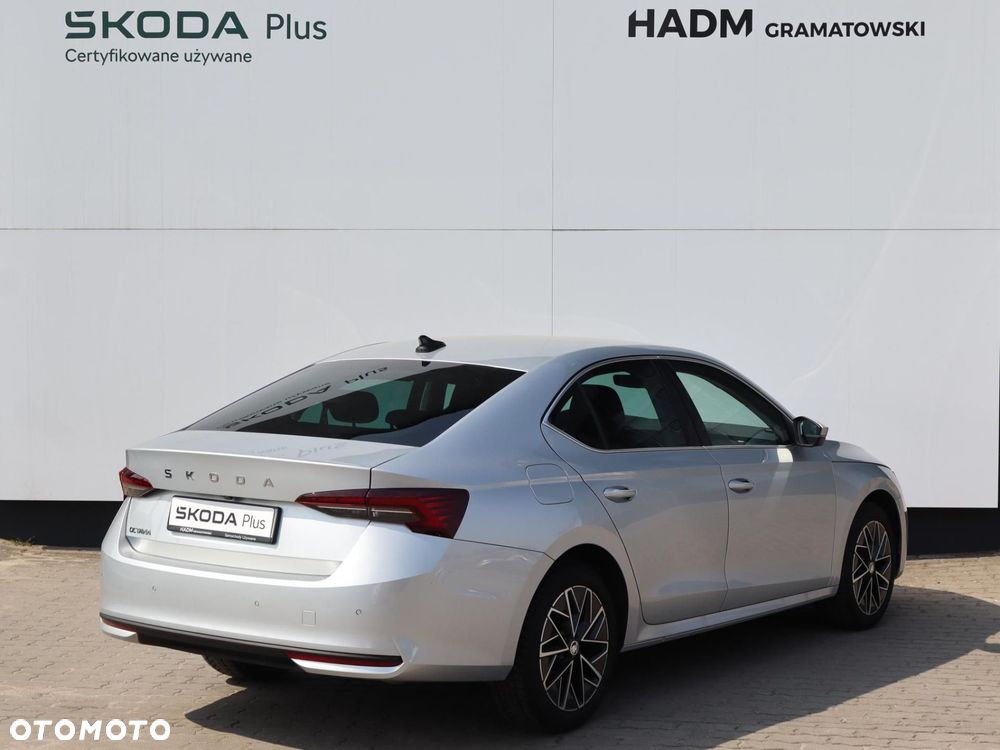 Skoda Octavia 2.0 TDI Selection DSG - 2