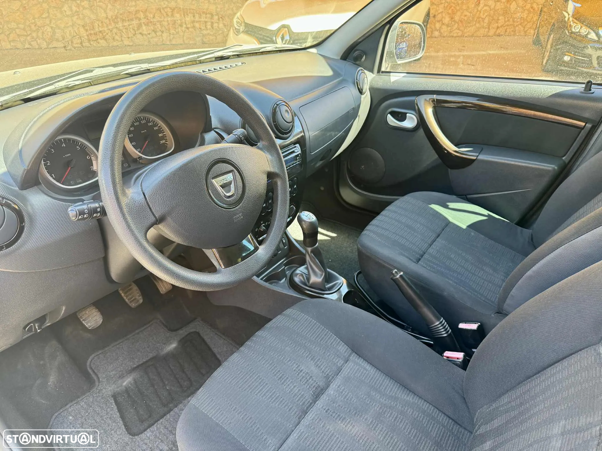 Dacia Duster 1.5 dCi Prestige - 8
