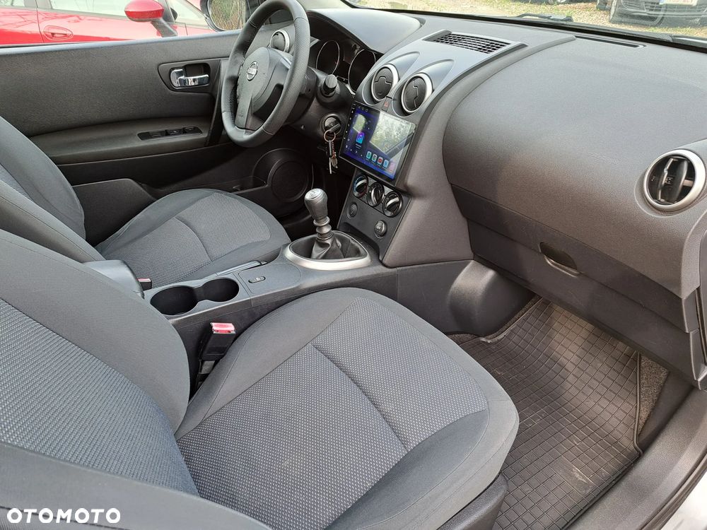 Nissan Qashqai+2 - 18