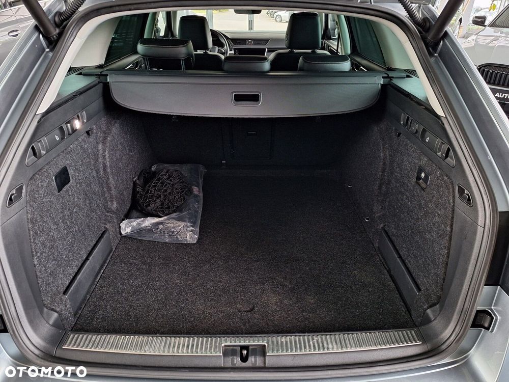 Skoda Superb 2.0 TDI SCR 4x4 L&K DSG - 16
