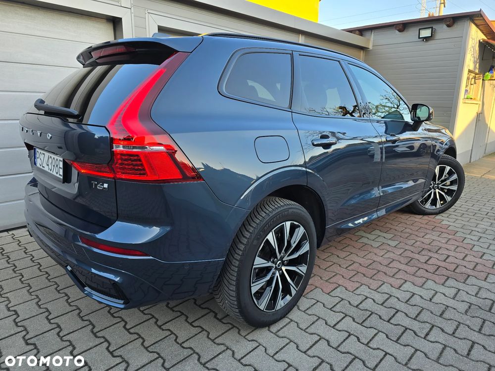 Volvo XC 60 T6 Plug-In Hybrid AWD Plus Dark - 9