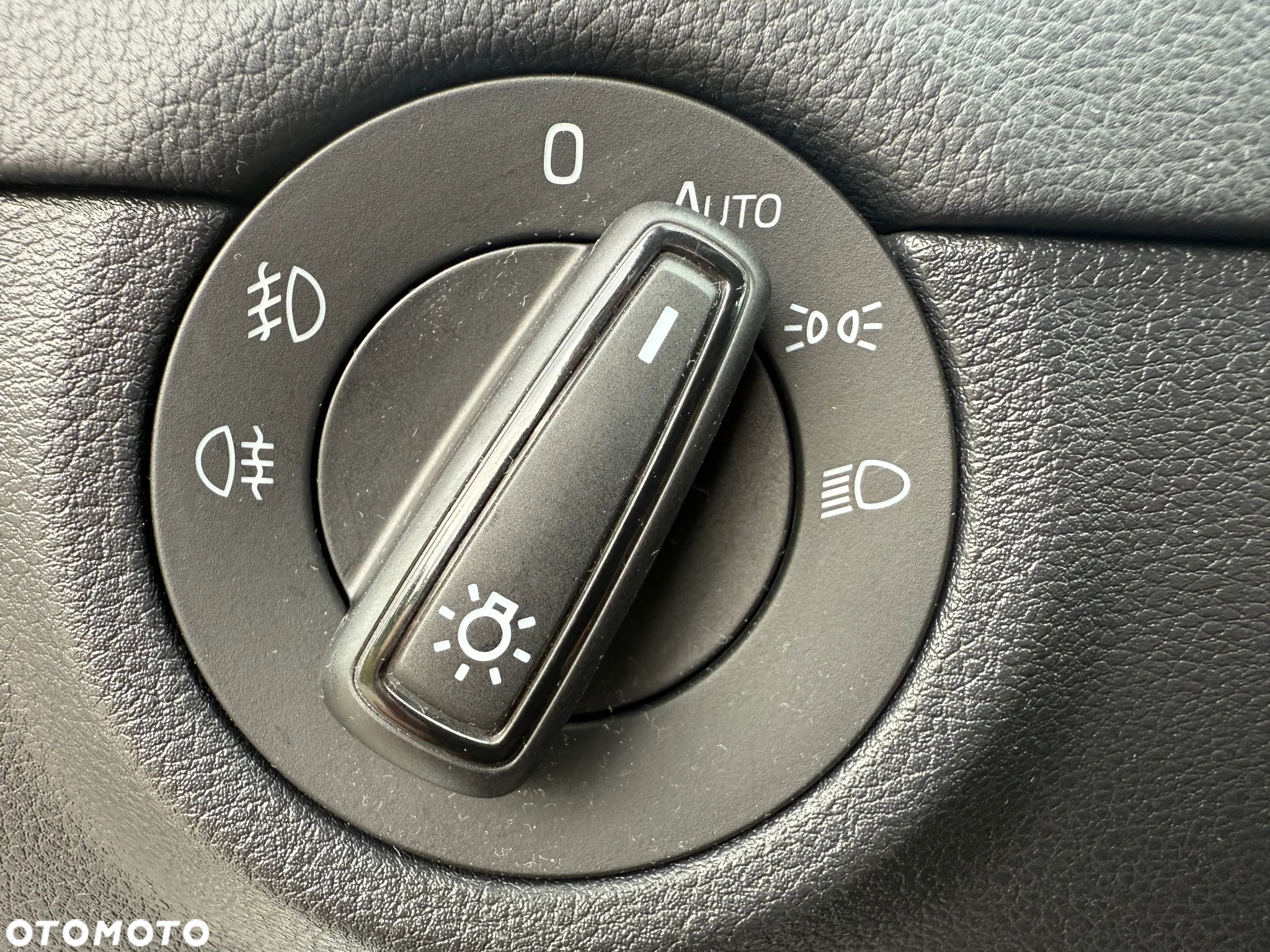 Skoda Octavia 1.5 TSI ACT Ambition DSG - 19