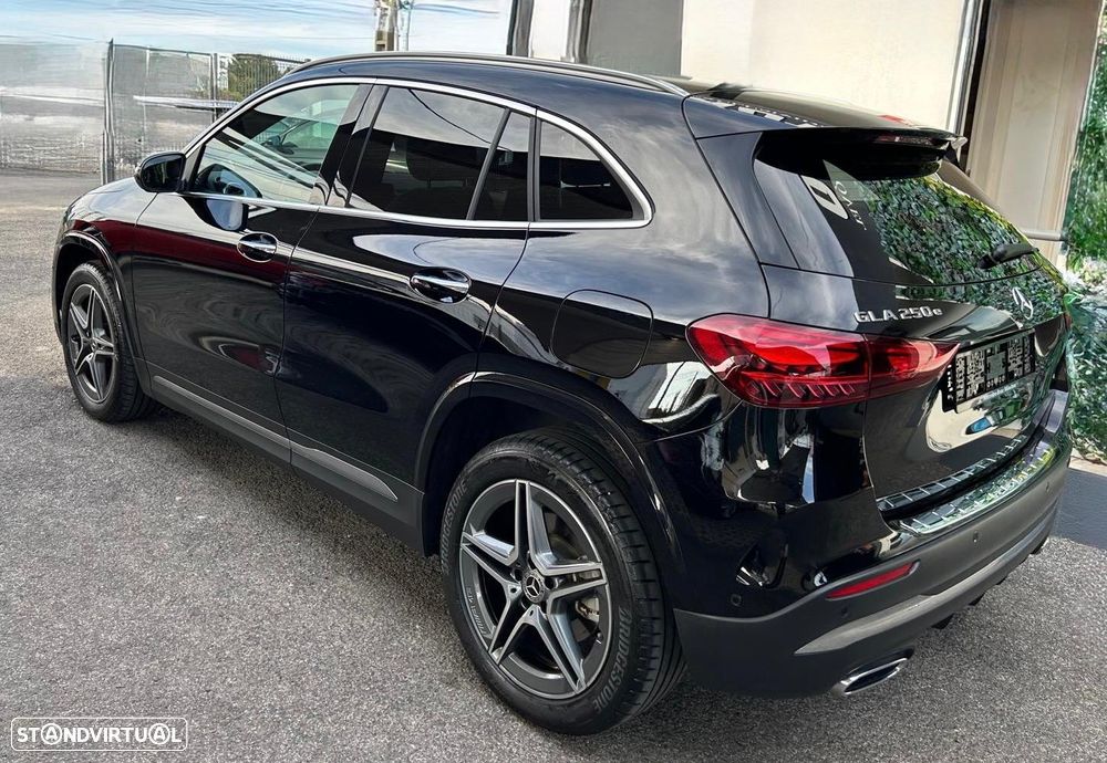 Mercedes-Benz GLA 250 e 8G-DCT AMG Line - 1