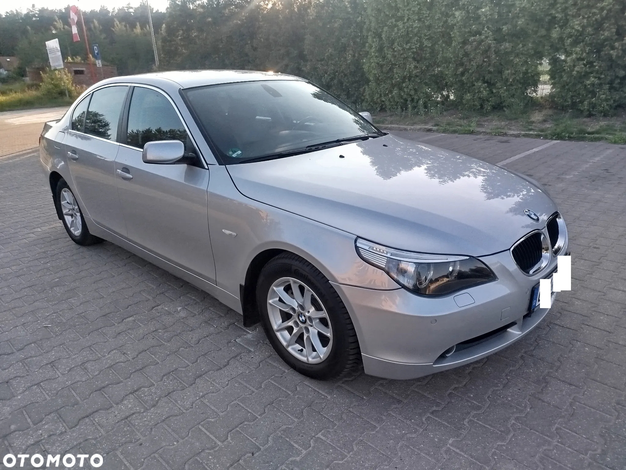 BMW Seria 5 520i - 7