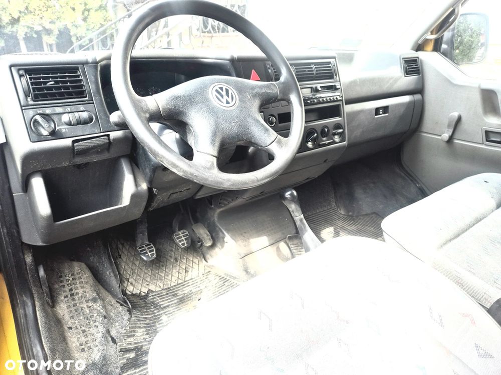 Volkswagen Transporter - 9