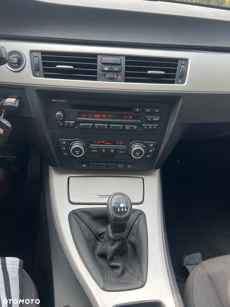 BMW Seria 3 318i Edition Lifestyle - 8