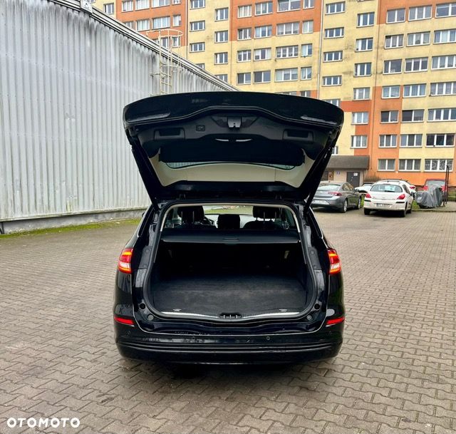 Ford Mondeo 2.0 Hybrid Titanium - 6