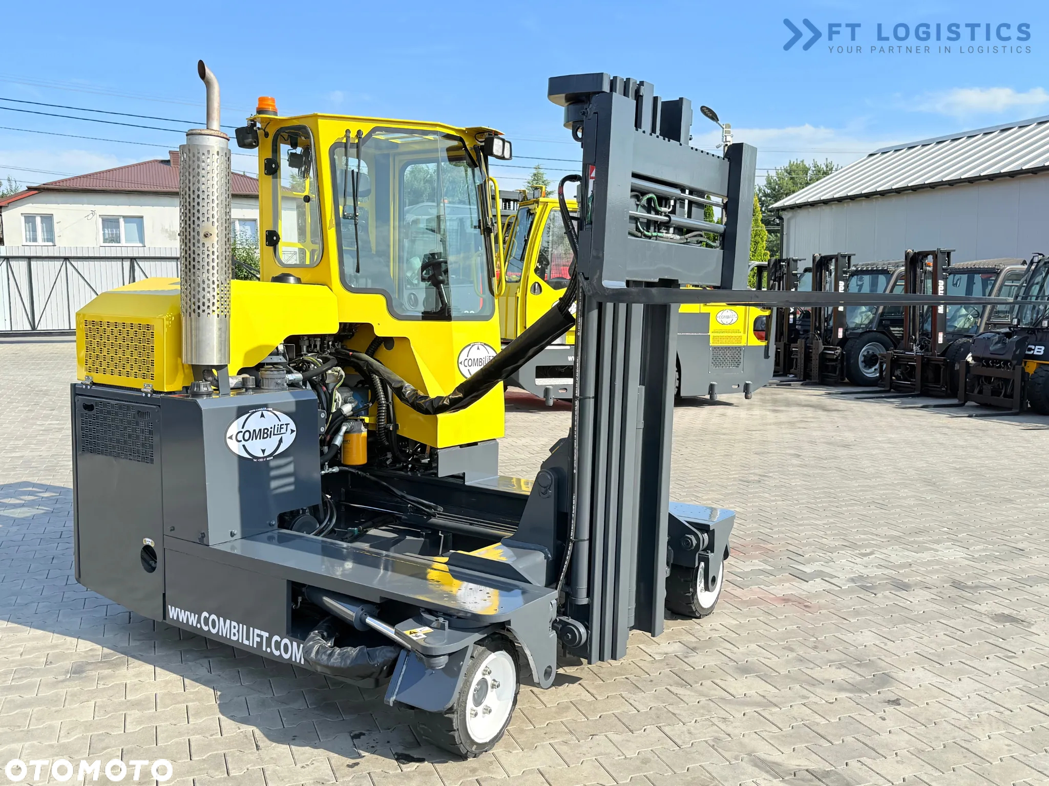 Combilift C3000 / GAS / TRIPLEX - 4900MM / JEDYNE 1537 MTH / POZYCJONER WIDEŁ / KABINA / JAK NOWY - 28