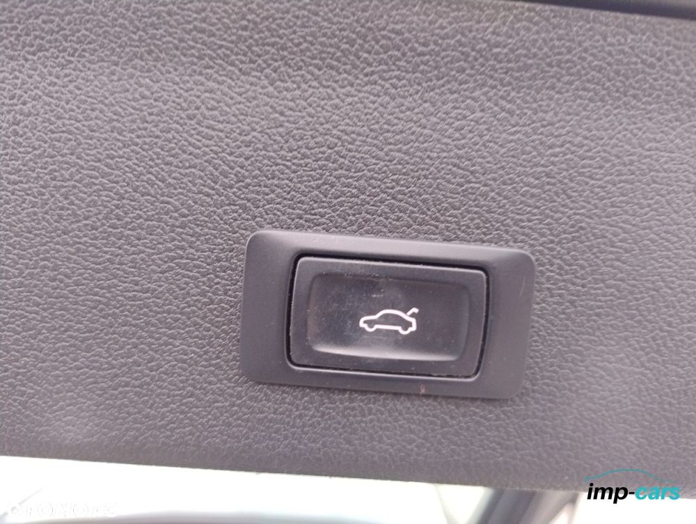 Audi A4 Avant 2.0 TDI DPF quattro S tronic S line Sportpaket - 13