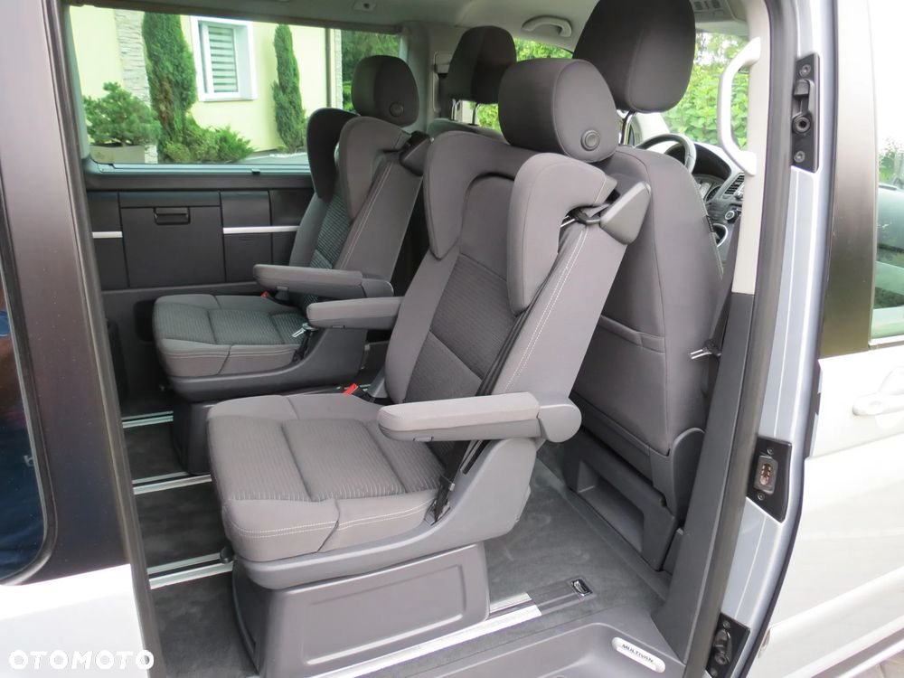 Volkswagen Multivan - 26