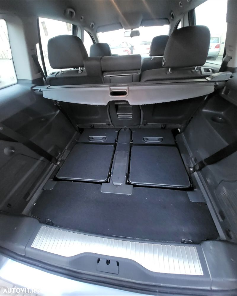 Opel Zafira 1.9 CDTI - 18