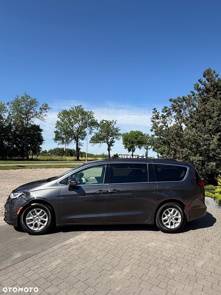 Chrysler Pacifica - 15