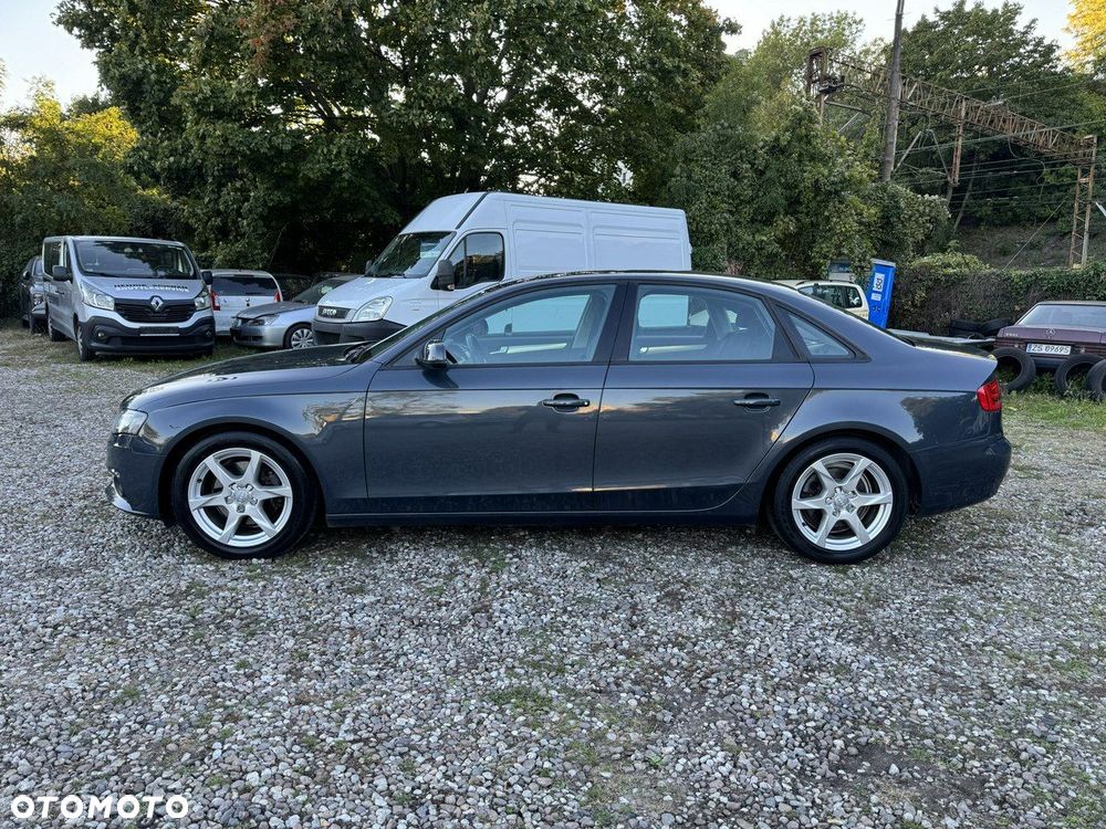 Audi A4 Limousine - 5